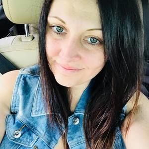 Meet your Posher, Whitney